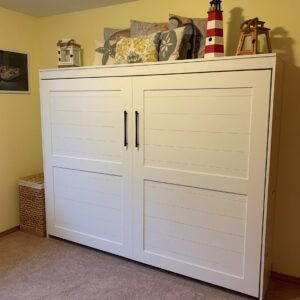 Magnolia Horizontal oak painted white