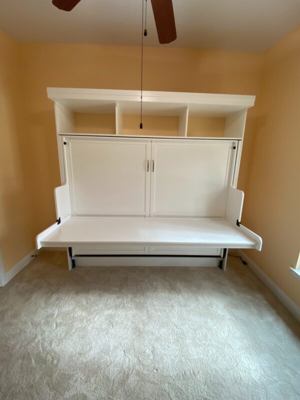 Ryland Desk in White w Hutch